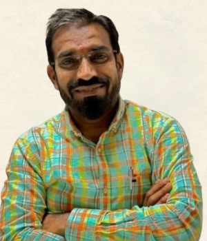 Mr. Amol B Navale Patil